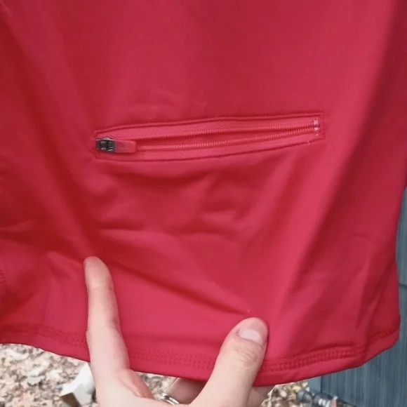 Athleta Intrepid UPF 50+ top in red Sm - Picture 4 of 11
